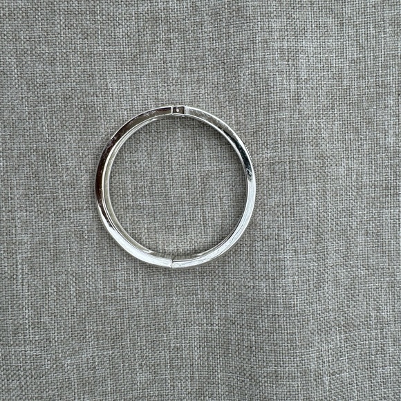 The Loft Bracelet, Simply Silver Tone and Pink, 7”, C Clasp Open & Close - Picture 4 of 5